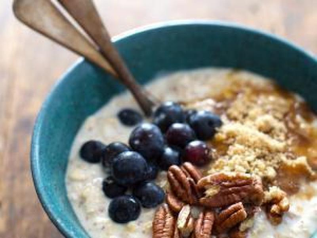 Blueberry Yogurt Overnight Oats