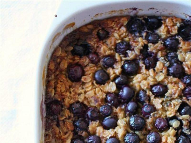 Baked Blueberry Oatmeal Squares